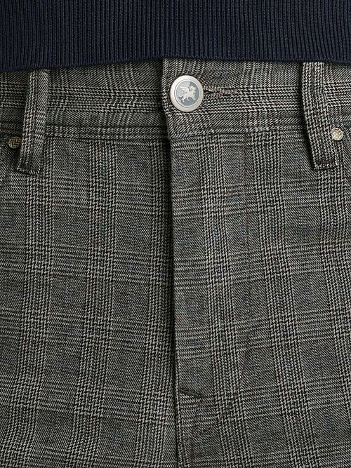 Spodnie Vanguard V850 Rider Colored Five Pocket w kolorze greige Model / Detail