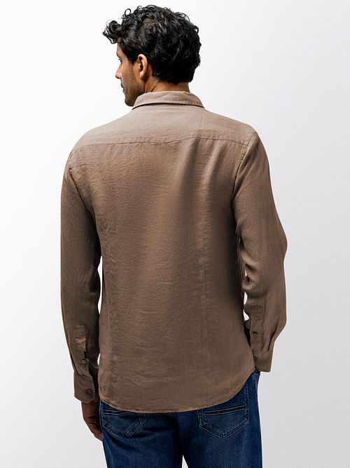 State of Art Camicia Lino Beige Model / Achterkant