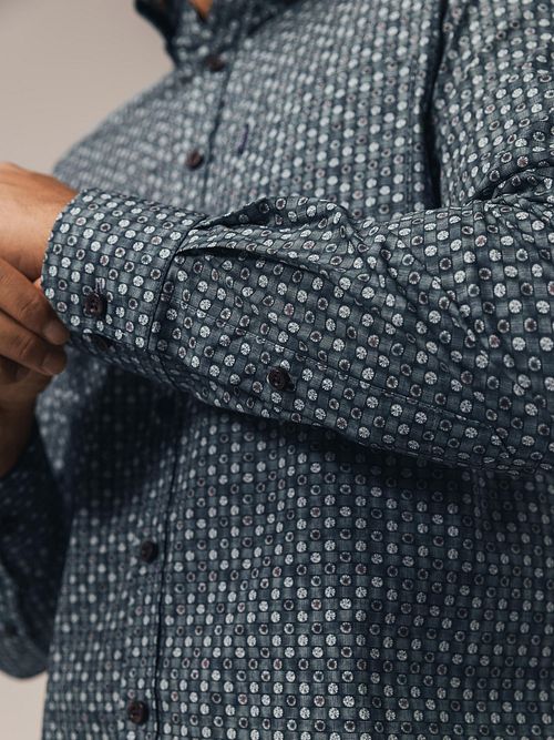 State of Art Chemise Poplin Dandelion Gris Model / Detail