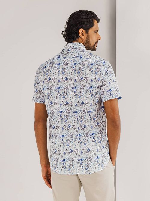 State of Art Chemise Poplin Short Sleeve Beige Bleu Model / Achterkant