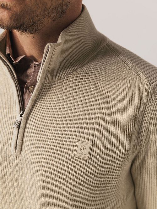 State of Art Jersey Media Cremallera Ecru Model / Detail