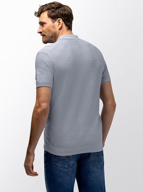 State of Art Knitted Polo Blue Model / Achterkant