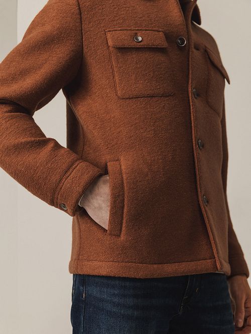 State Of Art Overshirt Uldblanding Murstensrød Model / Detail