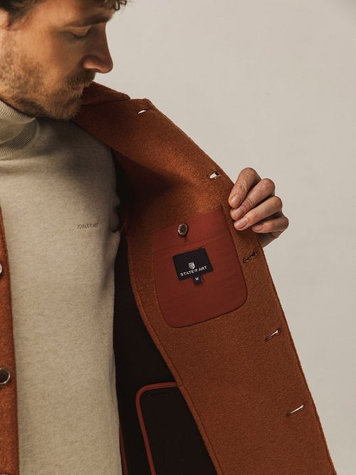 State Of Art Overshirt Uldblanding Murstensrød Model / Detail