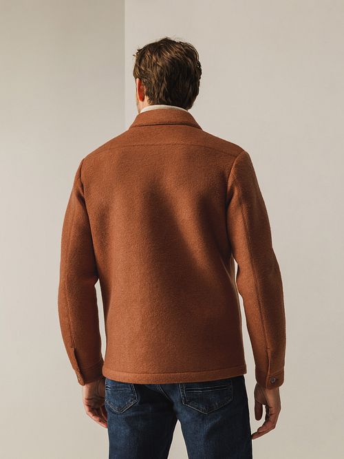 State Of Art Overshirt Ullblanding Brique Model / Achterkant