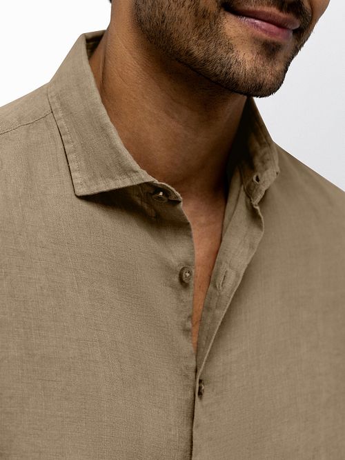 State Of Art Skjorta Linne Beige Model / Detail