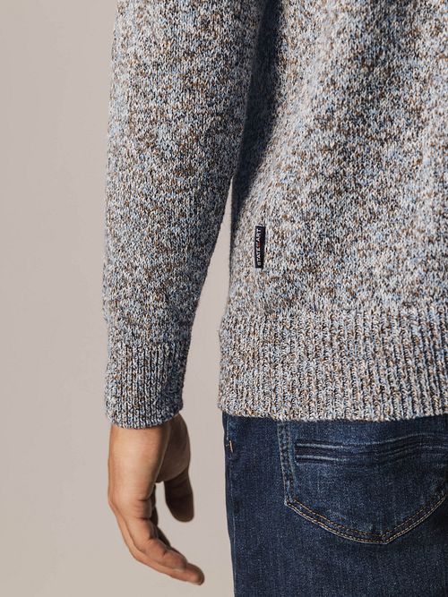 Sweter State of Art melanżowy z kołnierzem mockneck w kolorze niebieskim Model / Detail