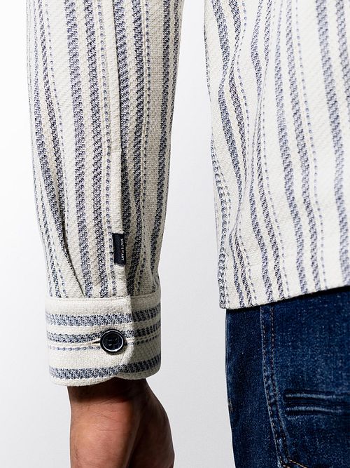 State Of Art Skjortejakke Stripes Blå Model / Detail