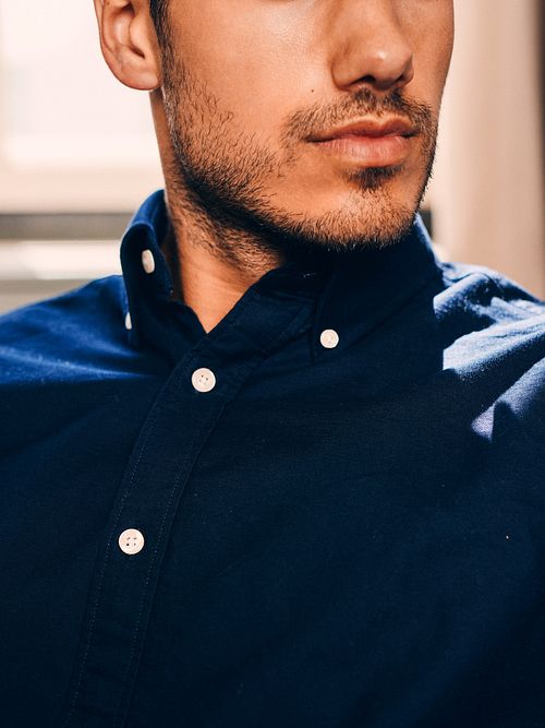 Steppin' Out Skjorte Oxford Navy Model / Detail