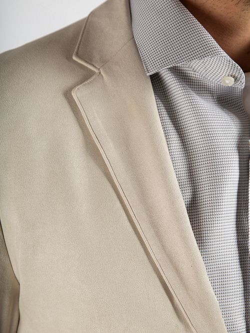 Suitable Blazer Pasetta écru Model / Detail