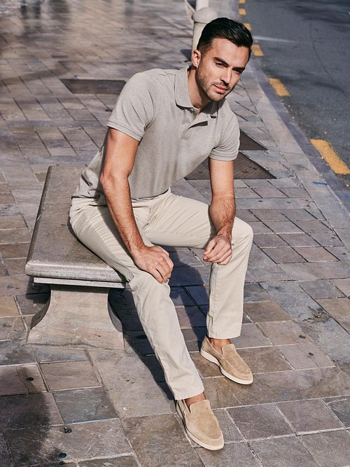 Suitable Polo MEL Piqué Sable Model / Sfeerbeeld