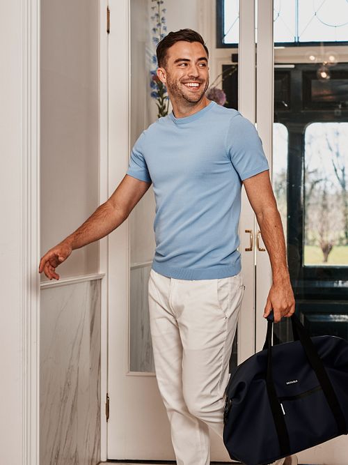 Suitable Chino Pico White Model / Sfeerbeeld with Bram