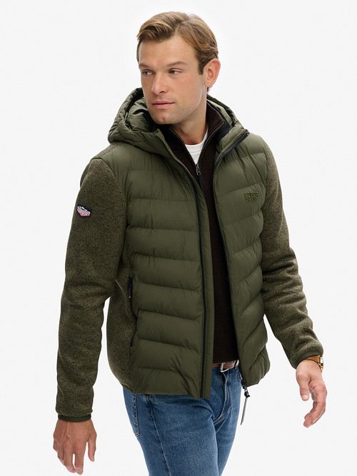 Superdry Huvjacka Storm Oliv Model / Voorkant