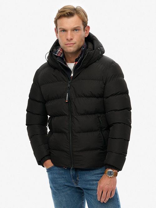 Superdry Pufferjacke Hooded Schwarz Model / Voorkant