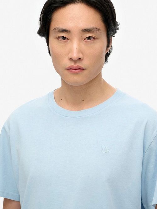Superdry Tee Essentials Relaxed Azul claro Model / Voorkant