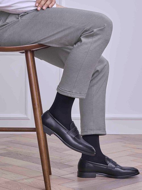 FALKE Airport Sock Svart 3000 Model / Sfeerbeeld