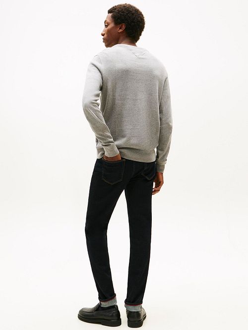 Sweter Tommy Hilfiger Essential w kolorze szarym Model / Achterkant