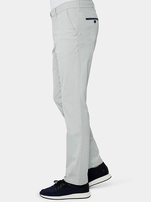 Gardeur chinosy jasnoszare Benny 3 Model / Zijkant