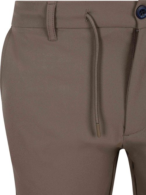 Szorty chino No Excess 4-Way Stretch Sedoc w kolorze khaki Product / Detail