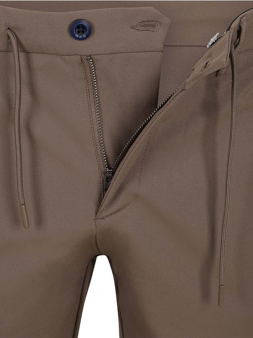 Szorty chino No Excess 4-Way Stretch Sedoc w kolorze khaki Product / Detail