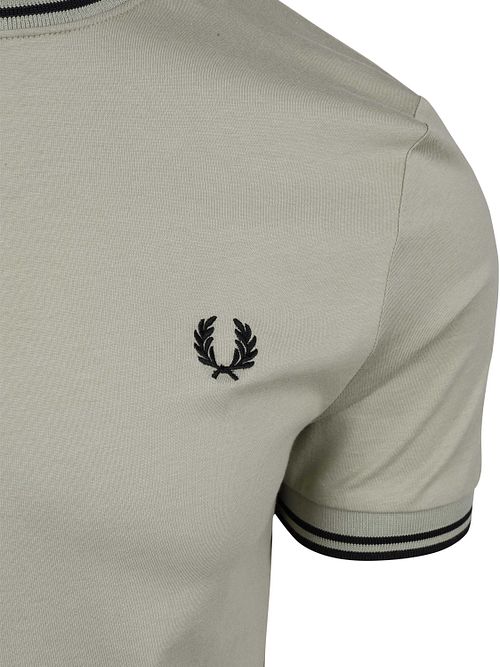 T-shirt Fred Perry Twin Tipped S23 w kolorze zielonym Product / Detail
