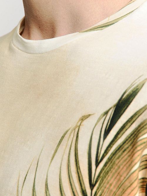 T-Shirt No-Excess z okrągłym dekoltem z nadrukiem, ecru Model / Detail