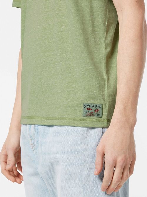 T-Shirt Scotch And Soda mélange verde Model / Detail