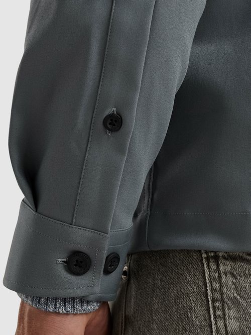 Tech Overshirt Cast Iron con cremallera Stormy Blauw Model / Detail