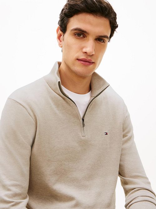 Tommy Hilfiger Essential Jersey Media Cremallera Greige Model / Detail