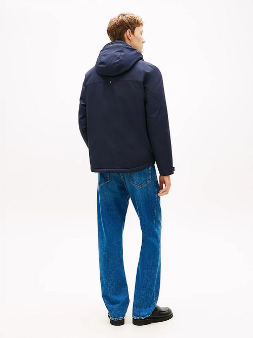 Kurtka Tommy Hilfiger Tech Padded granatowa Model / Achterkant