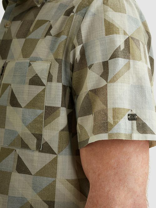 Vanguard Short Sleeve Shirt Print Green Model / Detail