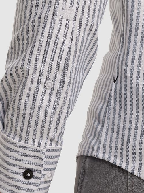 Vanguard Skjorte Elevated Knit Stribet Blå Model / Detail