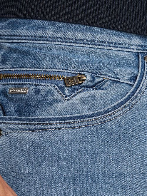 Jeansy Vanguard V850 Rider BSF slim fit w kolorze niebieskim Model / Detail