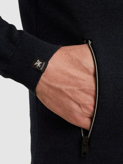 Vanguard Vest Bonded Mouline Marine Model / Detail