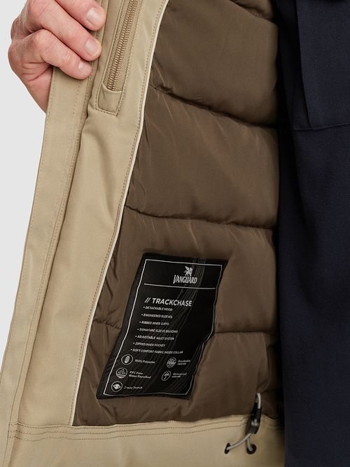 Vanguard Veste Trackchase Beige Model / Detail