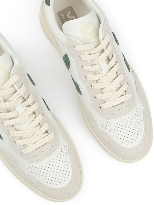 Veja Baskets V-90 Vert Product / Detail