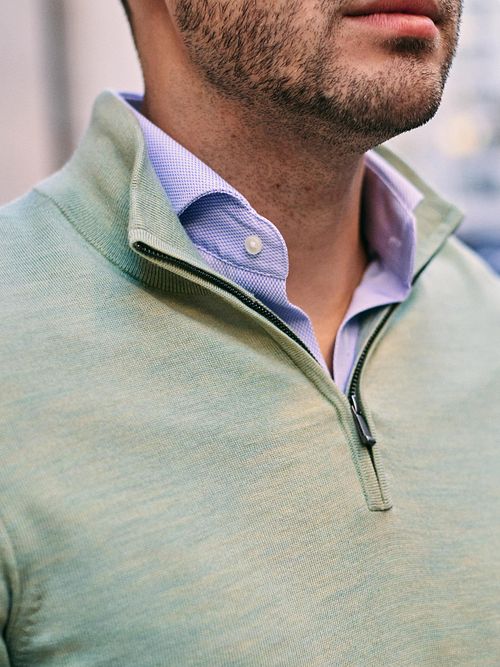 Suitable Half Zip Jersey Light Green Model / Detail