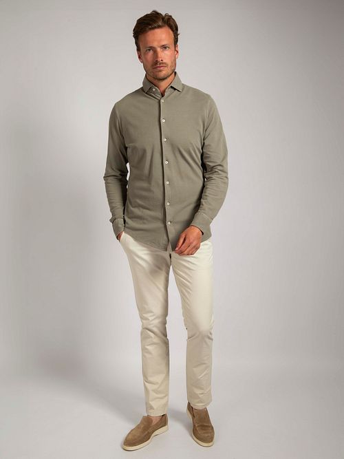 Suitable Koszula z piqué w kolorze taupe Model / Voorkant