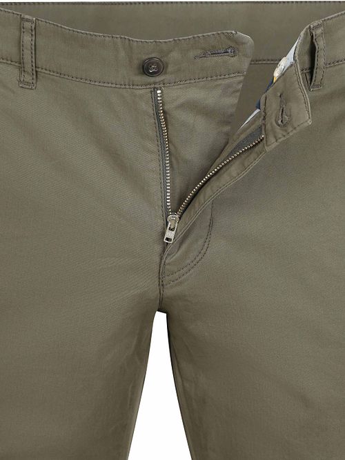 Chino Steppin' Out Newbury w kolorze oliwkowej zieleni Product / Detail