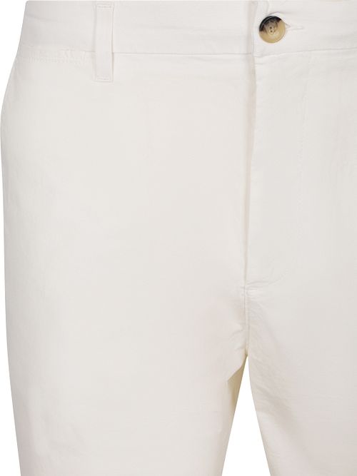 Chinosy Steppin' Out Portsmouth Poplin w kolorze ecru Product / Detail