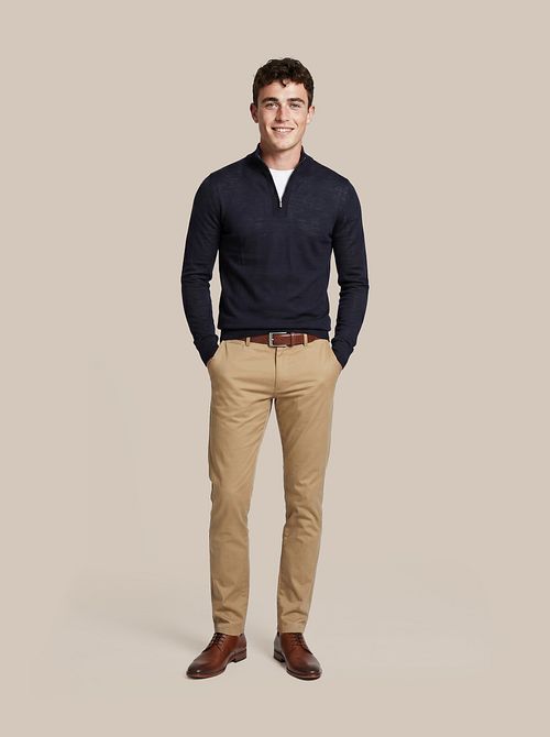 Suitable chino Plato beige Model / Voorkant