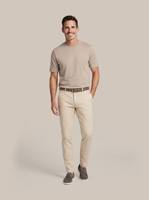 T-shirt Suitable Respect Tim w kolorze taupe Model / Voorkant