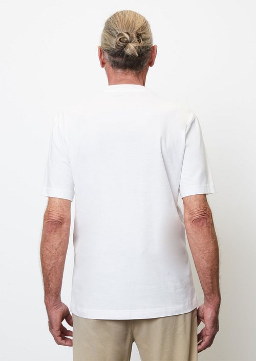 Marc O'Polo T-Shirt z kwiatowym motywem w kolorze białym Model / Achterkant