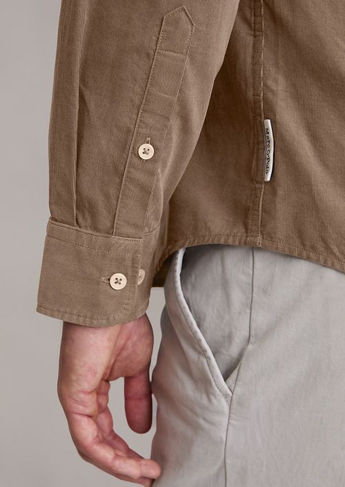 Marc O'Polo Skjorte Fine Corduroy Taupe Model / Detail