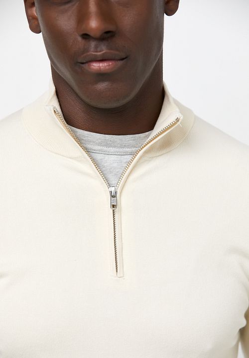 Profuomo Pullover Half Zip Luxury Ecru Model / Detail