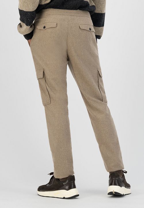 Dstrezzed Lancaster Combat Chino z flaneli w kolorze beżowym Model / Achterkant