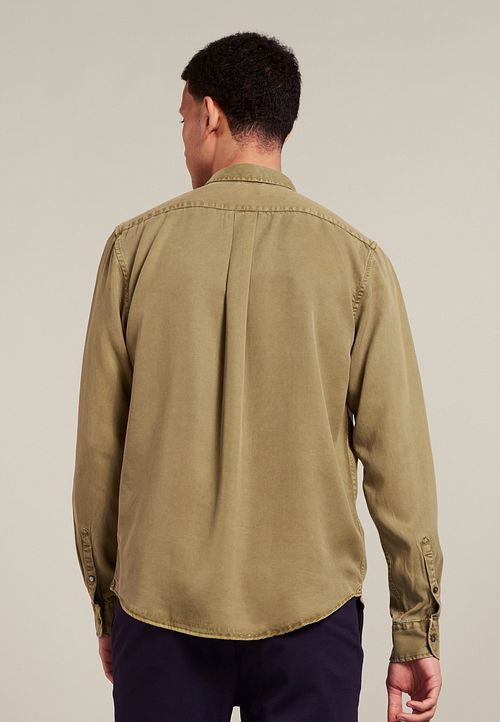 Dstrezzed Skjorte Garment Dyed Tencel Khaki Model / Achterkant