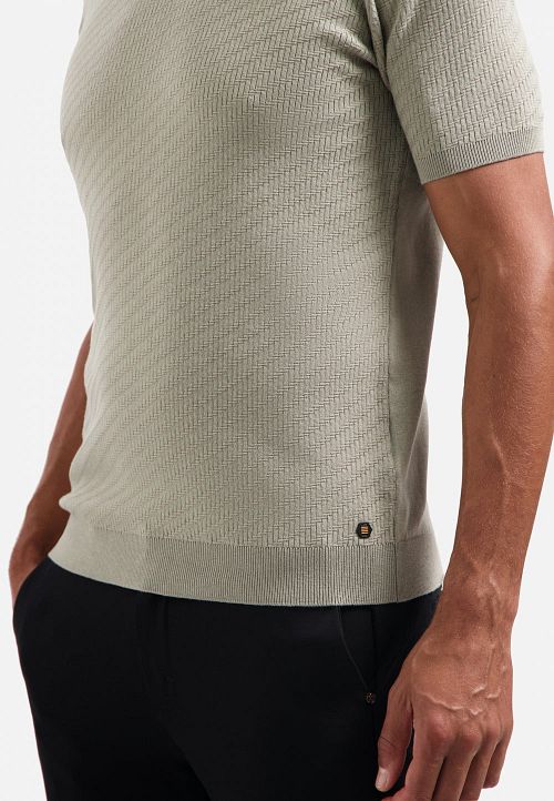 No-Excess Knitted T-Shirt Clay Model / Detail