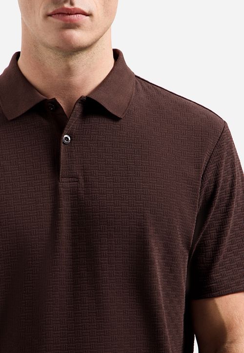 No Excess Stickad Poloshirt Structure Brun Model / Detail