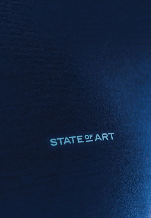 State of Art Poloshirt Jersey Blå Model / Detail